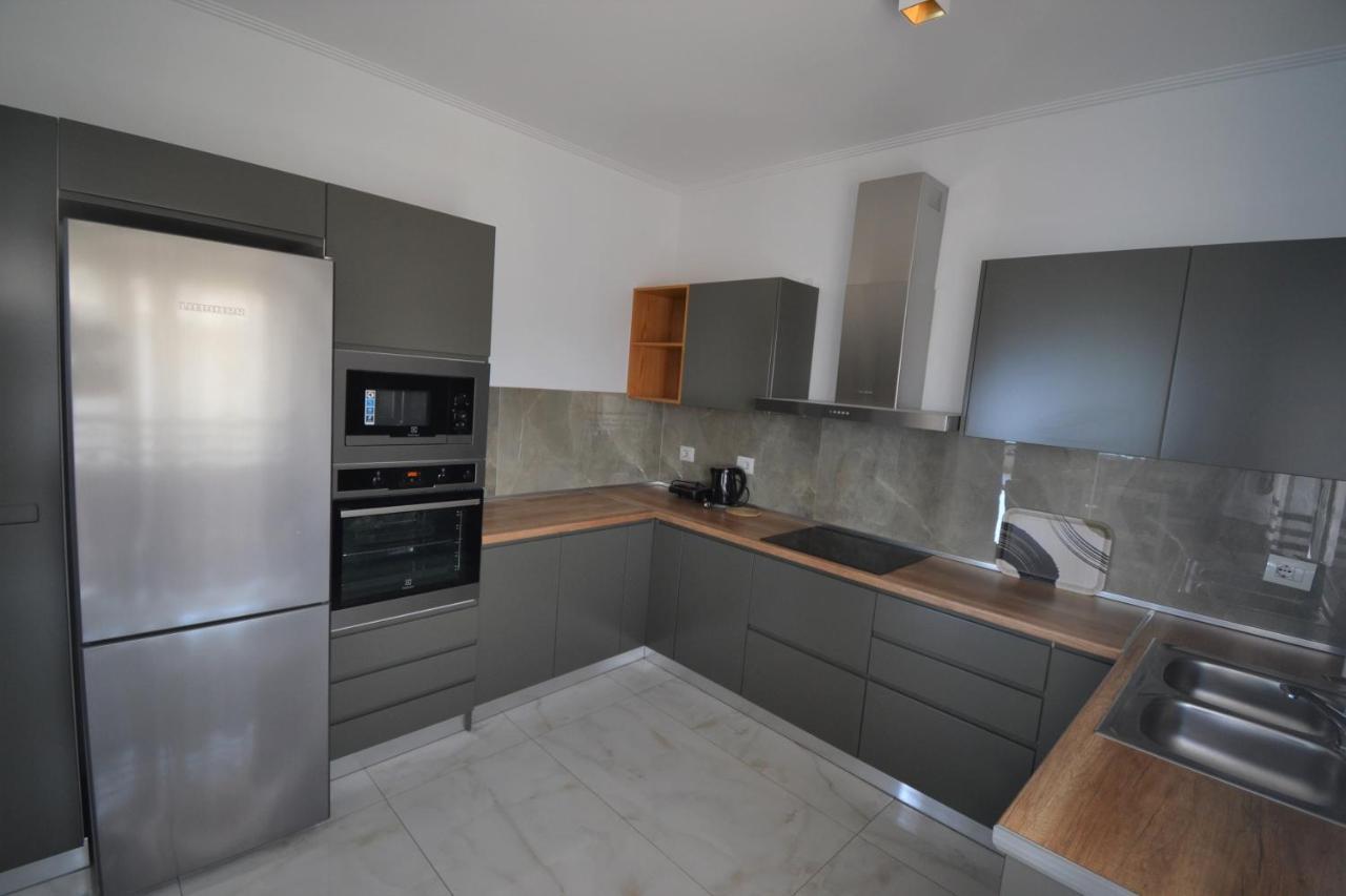 Luxury Penthouse B&E Lejlighed Sarandë Eksteriør billede