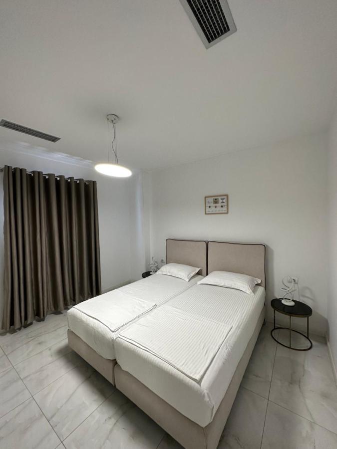 Luxury Penthouse B&E Lejlighed Sarandë Eksteriør billede