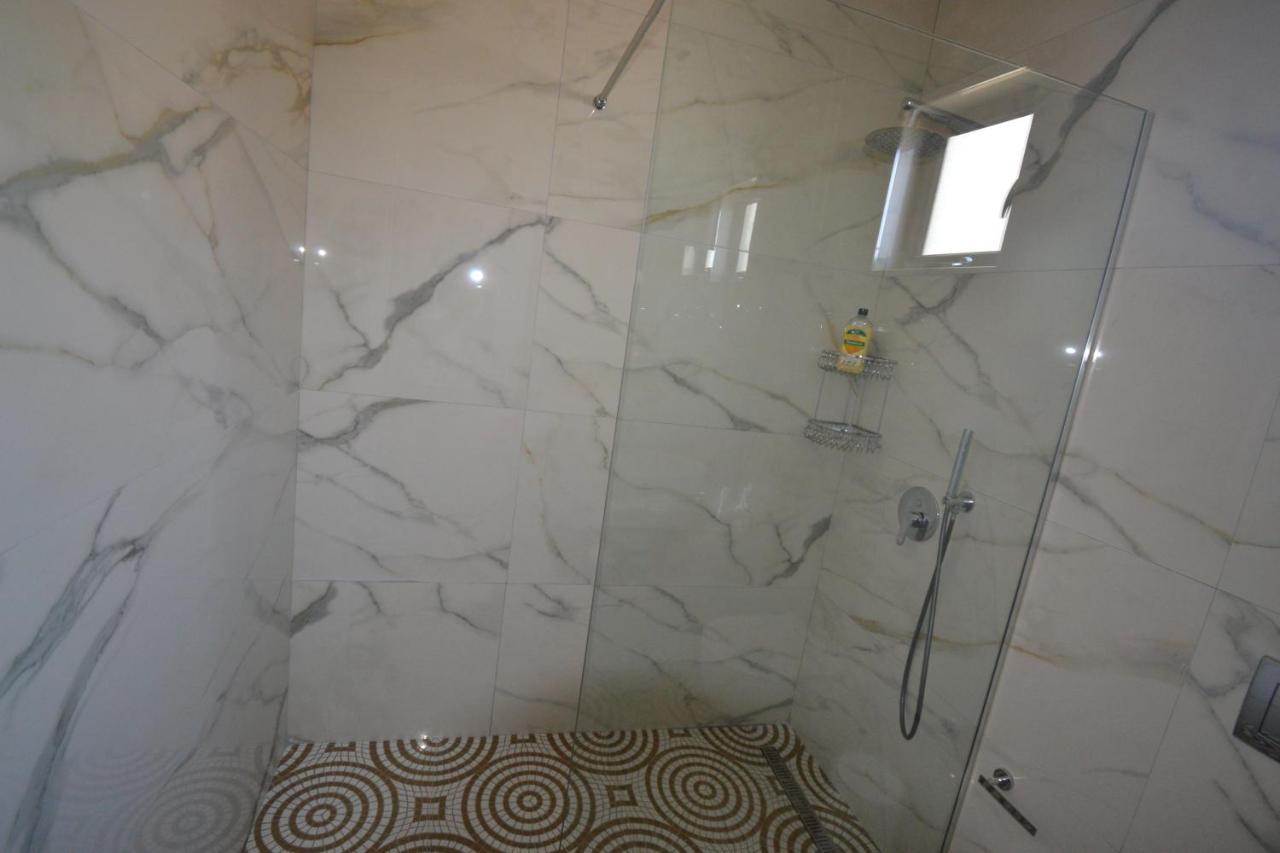 Luxury Penthouse B&E Lejlighed Sarandë Eksteriør billede
