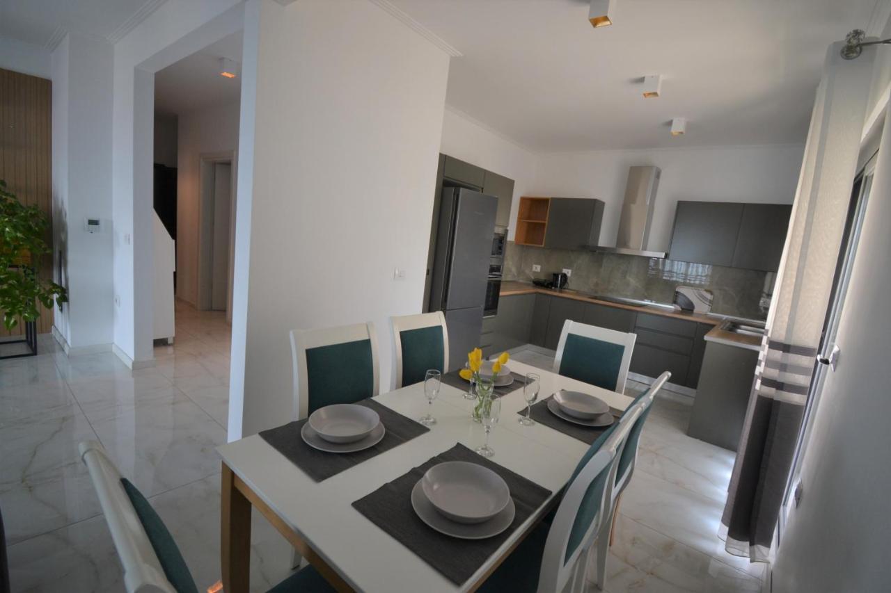 Luxury Penthouse B&E Lejlighed Sarandë Eksteriør billede