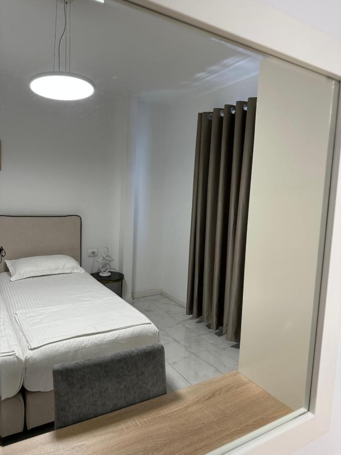Luxury Penthouse B&E Lejlighed Sarandë Eksteriør billede
