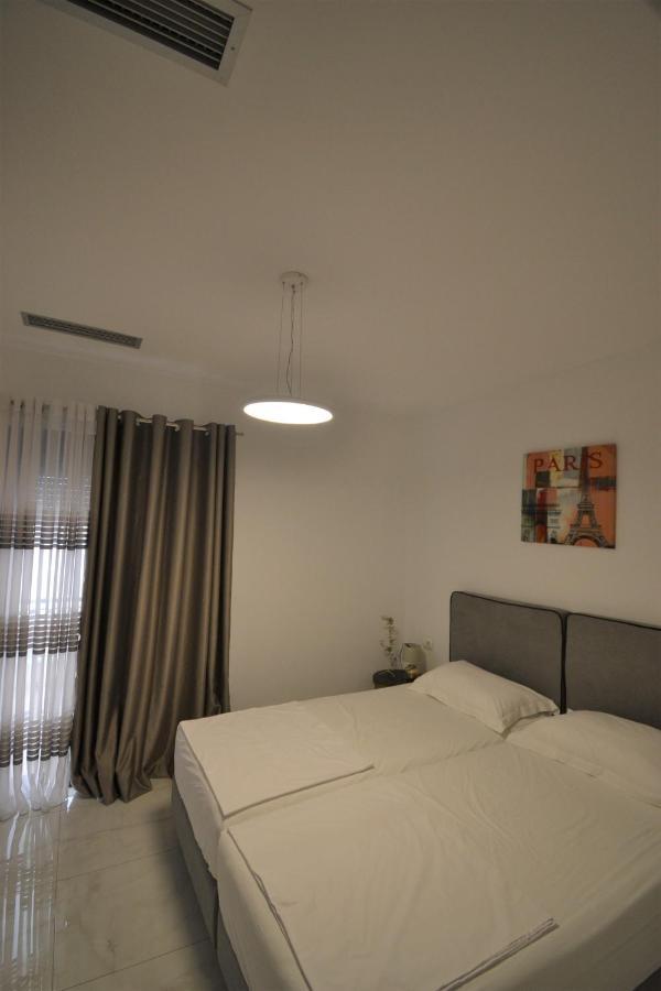 Luxury Penthouse B&E Lejlighed Sarandë Eksteriør billede